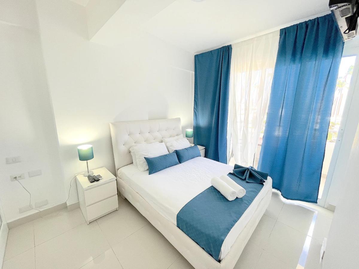 Rooftop Pool Ducassi Studio Suites Deluxe Hotel Beach Club & Spa Пунта Кана Екстериор снимка