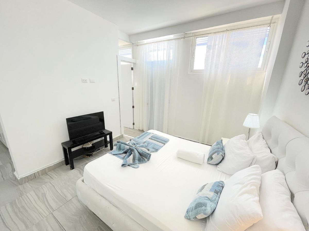 Rooftop Pool Ducassi Studio Suites Deluxe Hotel Beach Club & Spa Пунта Кана Екстериор снимка